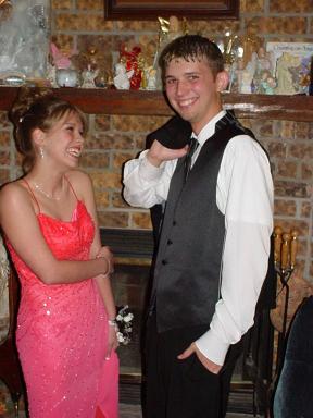 chloerandyprom3.jpg